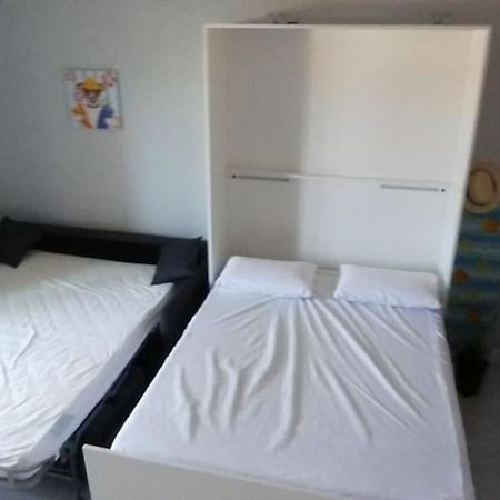 Studio 150M De La Plage La Seyne-sur-Mer Luaran gambar